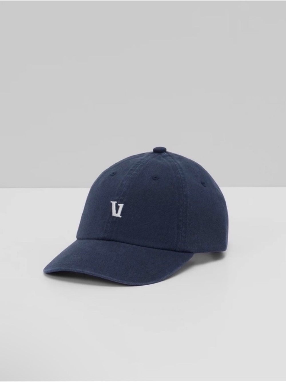 Vuori V1 Navy Baseball Cap Classic Curved Brim NWT (unisexThe Dad Hat) - Picture 13 of 13